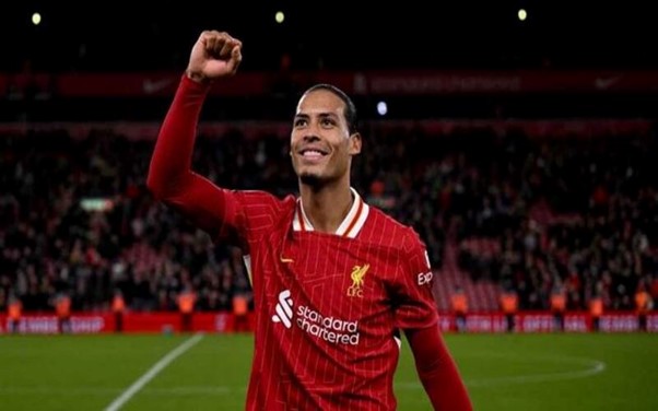 Virgil van Dijk: Trung vệ thép làm nên chuẩn mực phòng ngự hiện đại 19 Van Dijk luôn tạo sự yên tâm nhờ khả năng chỉ huy hàng thủ